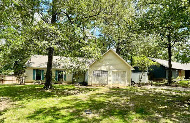 Charming 3 Bedroom Home in Brandon 047 – Great Location- Recently Renovated! photos photos