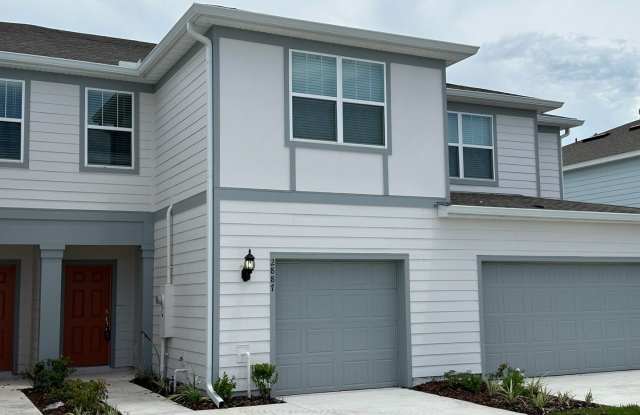 3 Bedroom, 2.5 Bath Town Home with 1 Car Garage in Grayson Square! photos photos