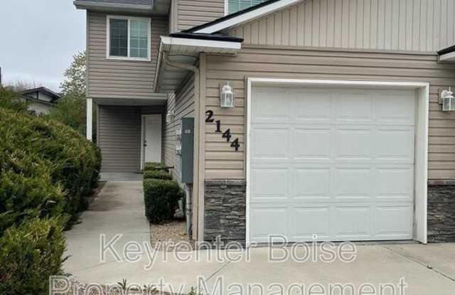 2144 S Dorothy Ave photos photos