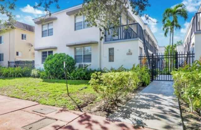 966 Biarritz Dr photos photos