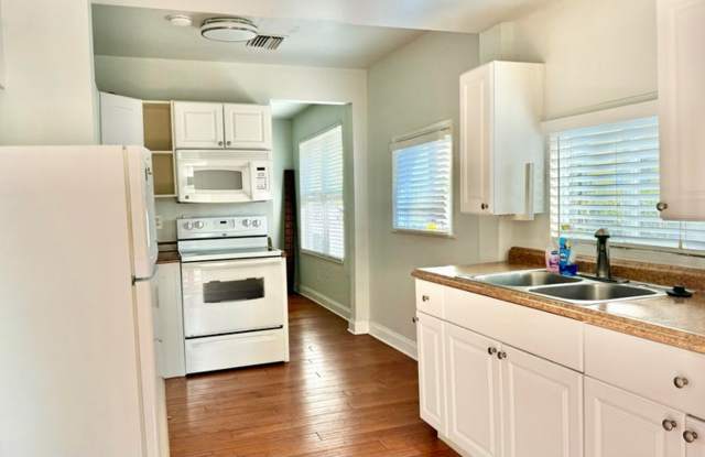 205 S Federal Highway, Lake Worth Beach, FL 33460 - 4230 - 205 South Federal Highway, Lake Worth, FL 33460