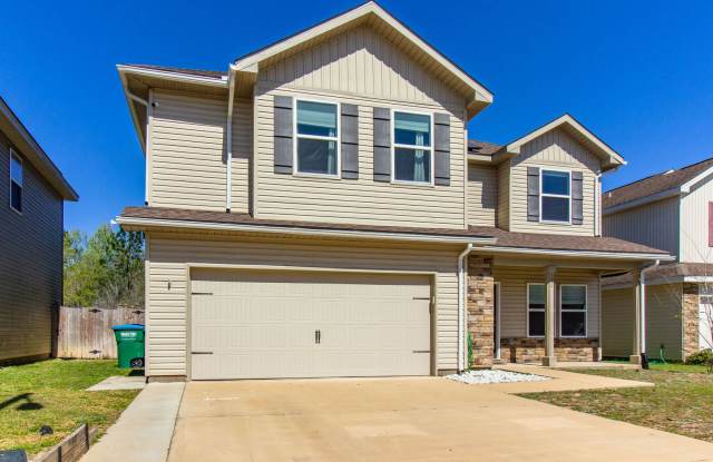 Huge, covered patio CRESTVIEW!! photos photos