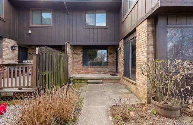 37477 CLUBHOUSE Drive - 37477 Clubhouse Drive, Sterling Heights, MI 48312 37477 CLUBHOUSE Drive - 37477 Clubhouse Drive, Sterling Heights, MI 48312