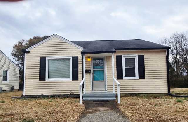 Newly Renovated  Ready for You! 1218 Franklin St, Burlington, NC 27215 photos photos