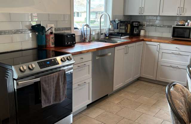 1104 Pershing Avenue photos photos