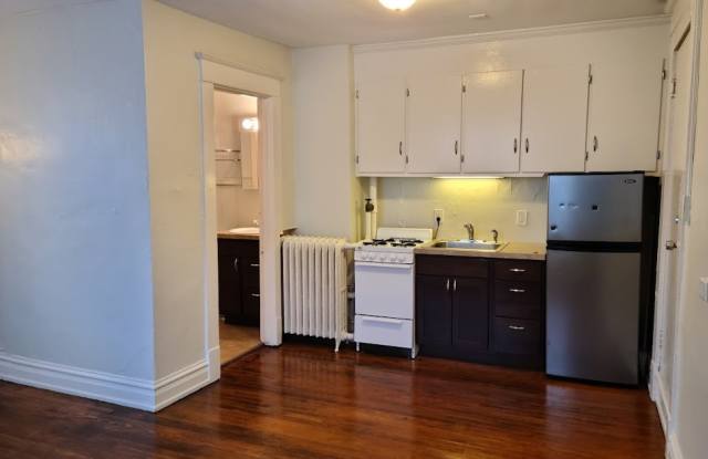 309 Fulton Street East Gallery 3