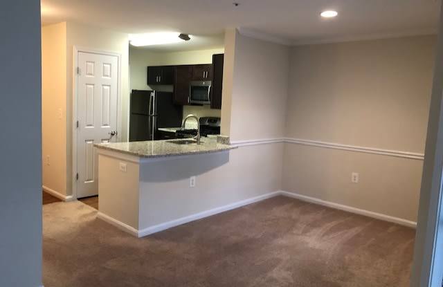 928 Beacon Square Ct Gallery 3