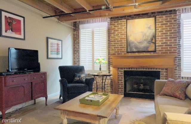 320 Martin Luther King Jr Dr SE #3 Gallery 4