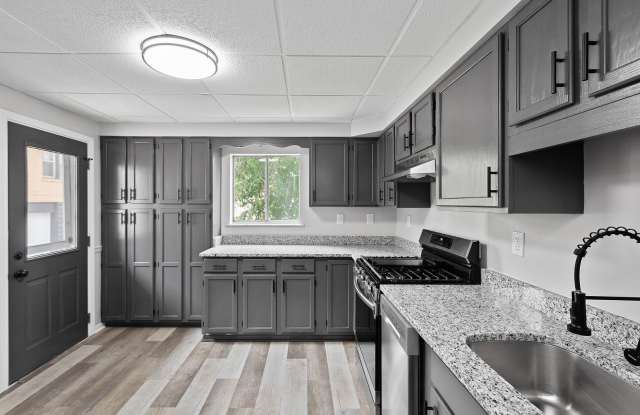 Gorgeous 3 bedroom home in Homestead available September 1st! photos photos