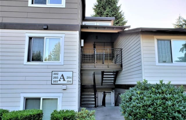 12635 NE 130th Way - 12635 Northeast 130th Way, Kirkland, WA 98034