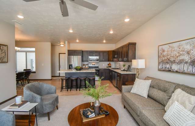 Stylish  Functional 3-Bed Home in East Sioux Falls with Walkout Patio  Spacious Kitchen photos photos