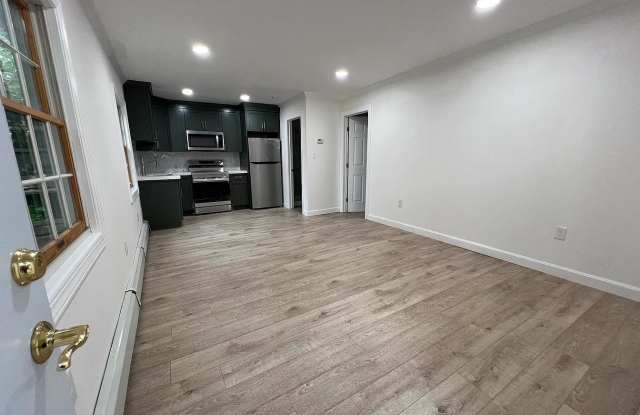 16 John St Gallery 1