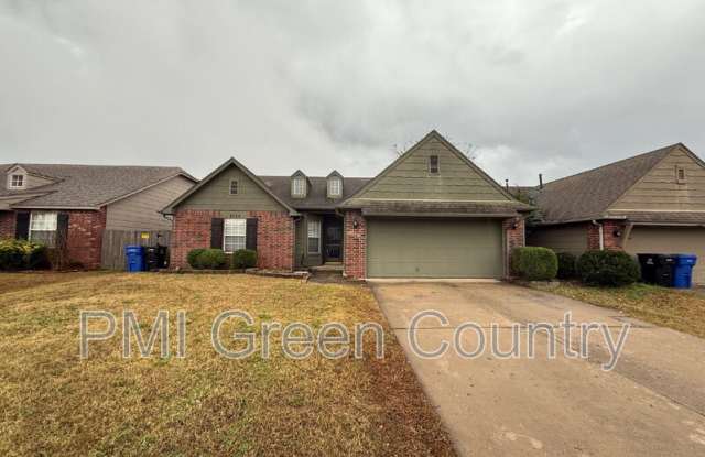 3525 East Aurora Street - 3525 East Aurora Street, Broken Arrow, OK 74014