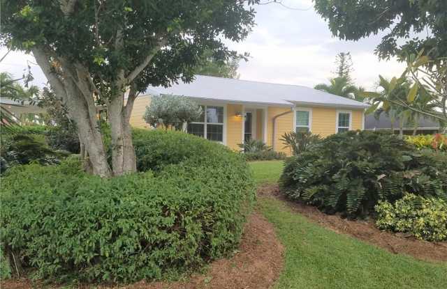 4796 Capri DR - 4796 Capri Drive, Collier County, FL 34103