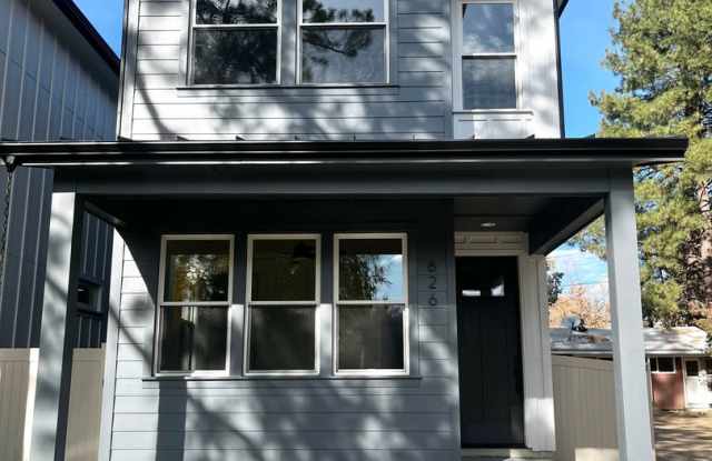 Stunning New Build in Boise’s East End – Easy Access to St. Lukes!! photos photos