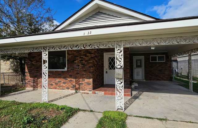 Spacious 4 Bedroom Single-Family Home in Gentilly - 1933 Mandolin Street, New Orleans, LA 70122