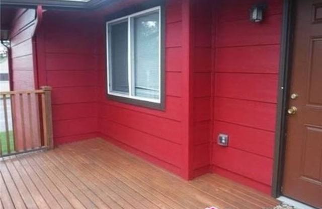 1651 S 38th St - 1651 South 38th Street, Tacoma, WA 98418
