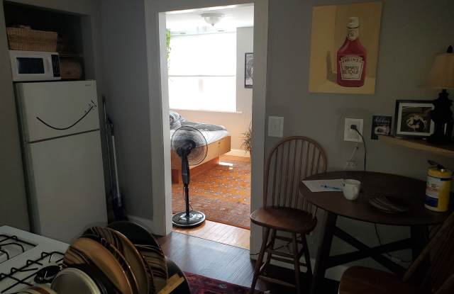 819 Elm Street Gallery 4