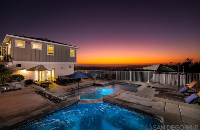 4820 La Cruz Dr - 4820 La Cruz Drive, La Mesa, CA 91941