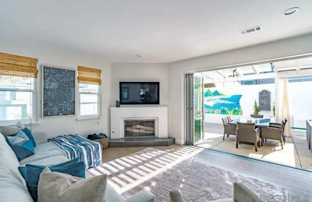 350 La Mesa photos photos