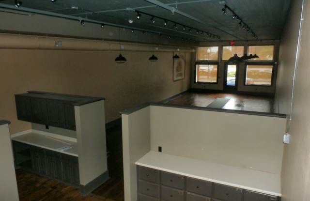 114 W. Hill Ave Gallery 2