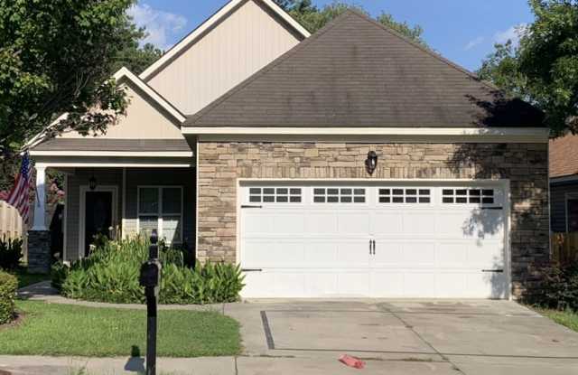 Fresh 3 Bedroom 2 Bath Home with 2 Car Garage Gallery 1