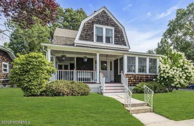 600 St Clair Avenue photos photos