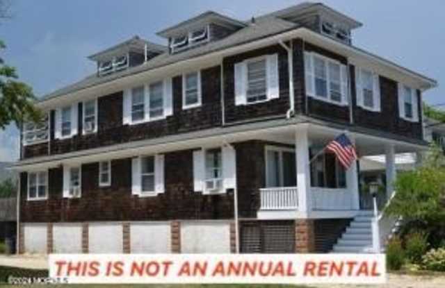632 Main Avenue unit: # 1 photos photos