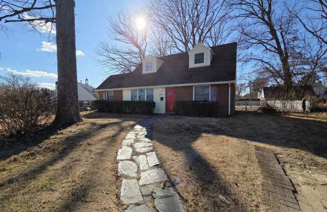 Traditional 4 bedroom cape in Staples Mill and Libbie Road corridor. photos photos