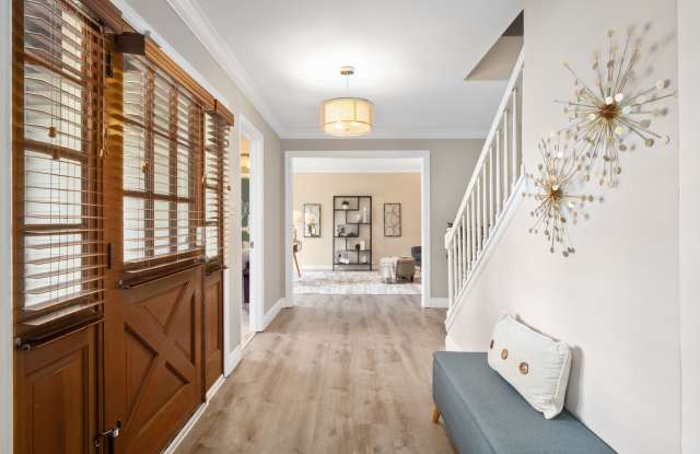 2122 Park Forest Drive Gallery 2
