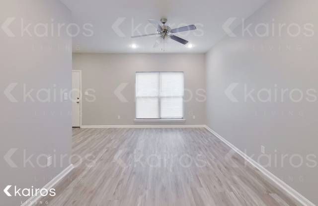 2103 Perry Street Gallery 4