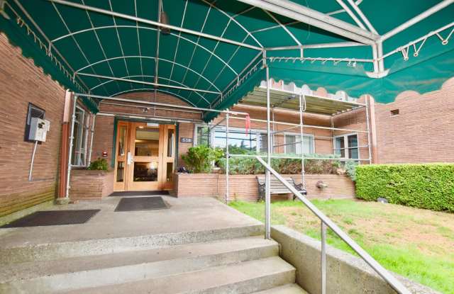 Spacious Queen Anne One Bedroom - Available 11/7/2026! Gallery 3