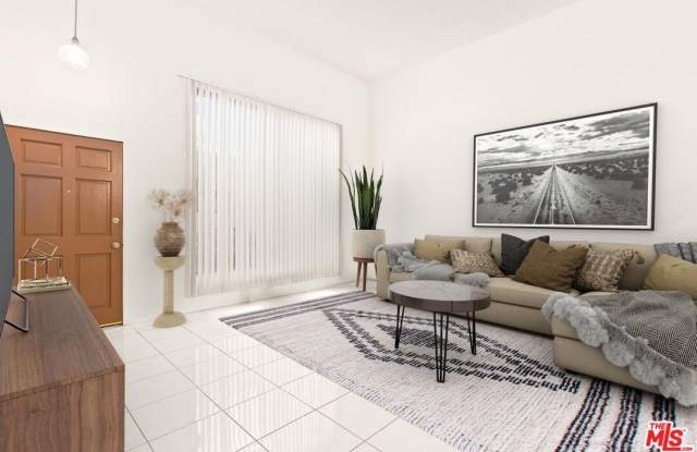 1528 Berkeley St unit: 2 - 1528 Berkeley Street, Santa Monica, CA 90404