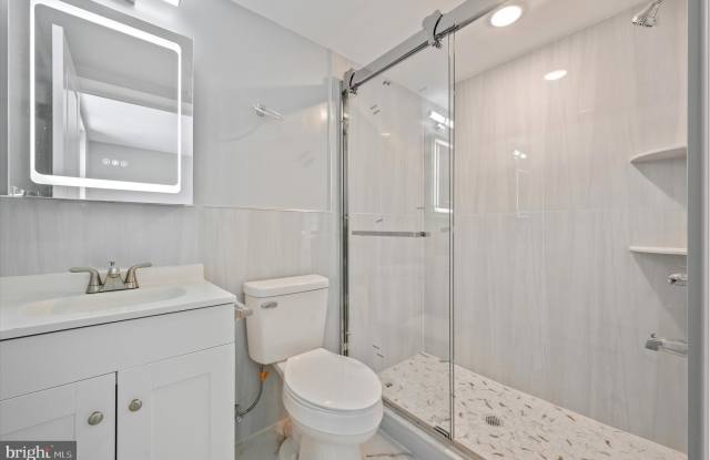2405 RIDGE AVENUE photos photos