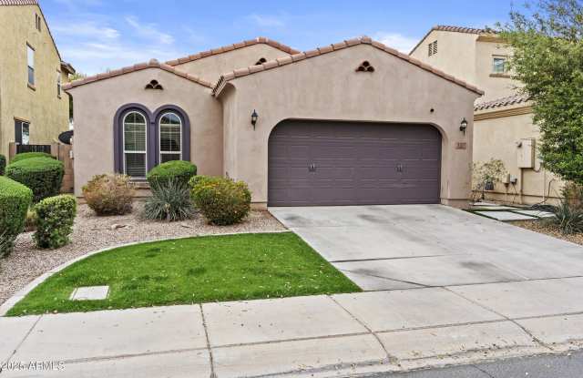 127 E CAROB Drive - 127 East Carob Drive, Chandler, AZ 85286 127 E CAROB Drive - 127 East Carob Drive, Chandler, AZ 85286