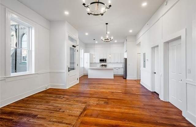 1022 BARRACKS Street Gallery 3