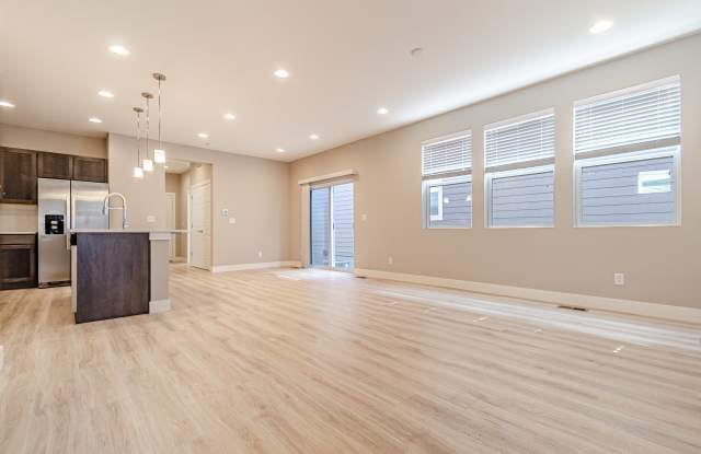 15761 Bolling Drive Gallery 4