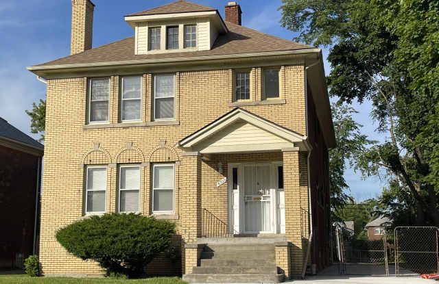 4706 Lakewood Street photos photos