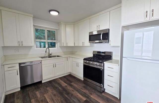 920 Westbourne Dr unit: 10 photos photos 920 Westbourne Dr unit: 10 photos photos