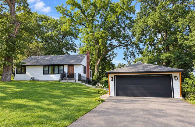 21334 W Pepper Drive Gallery 1