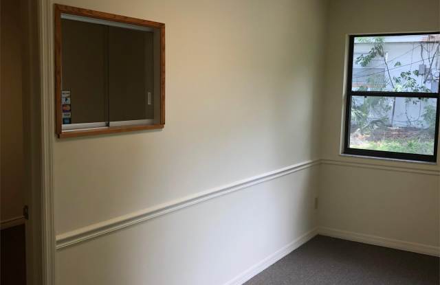 547 East New York Avenue - 1 Gallery 2