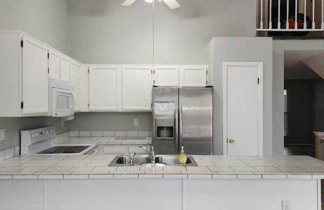 Long Realty  Property Management - Fully Renovated Home in Aurora – Move-In Ready! photos photos