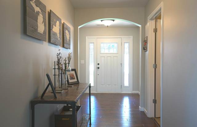 210 Jewel Court Gallery 2