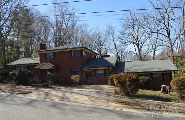 516 Green Street - 516 South Green Street, Statesville, NC 28677