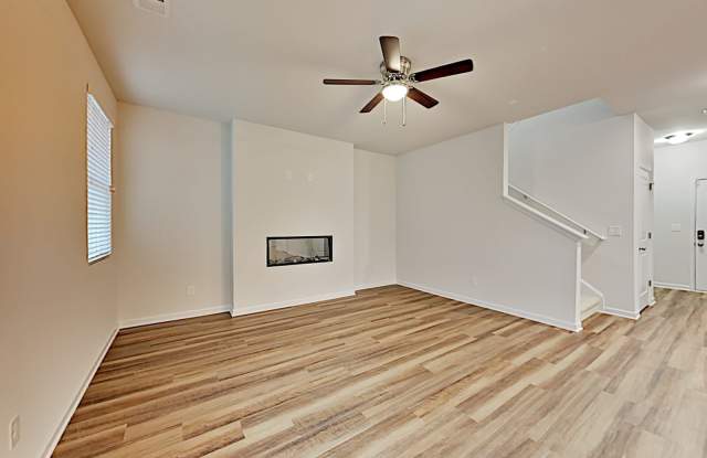 158 Fresh Laurel Lane Gallery 2