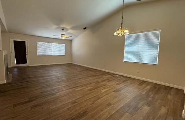 EAGLES LANDING Gallery 3