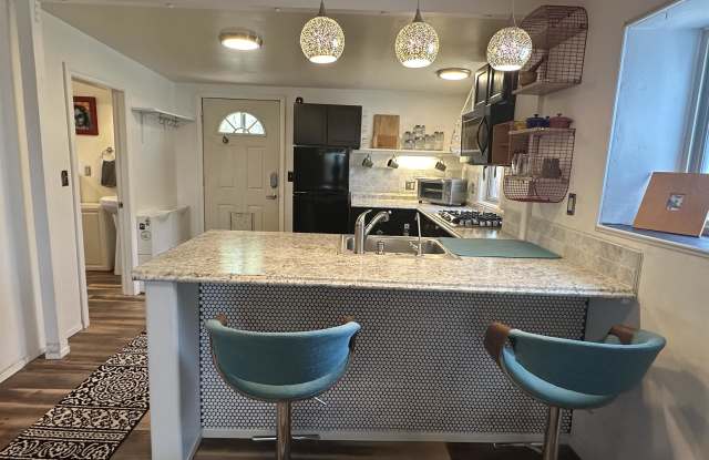 1319 North 13th Avenue photos photos
