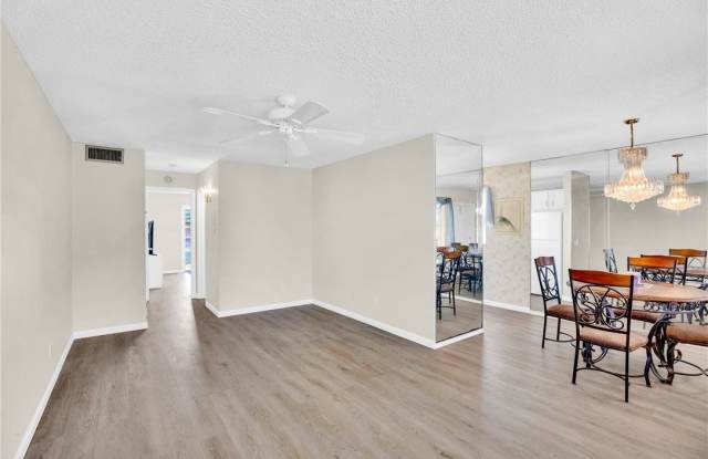 18 Vista Gardens Trail Gallery 2