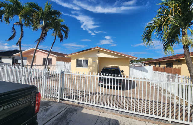 1285 West 39th Place photos photos