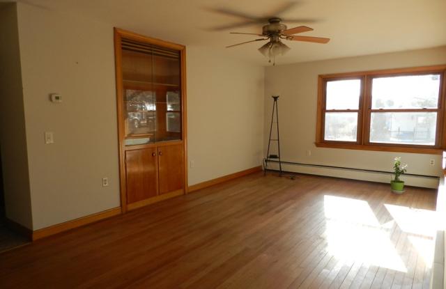 235 Lycoming Street Gallery 3